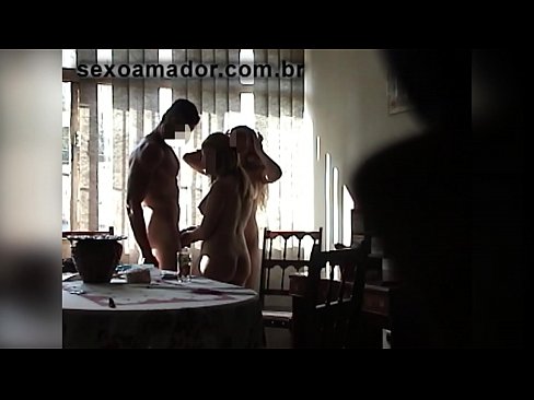 ❤️ Ħbieb sesswali jistiednu raġel ġgant u threesome miegħu ❤ Porn magħmul fid-dar fil-porn mt.extraclasswork.ru ❌️